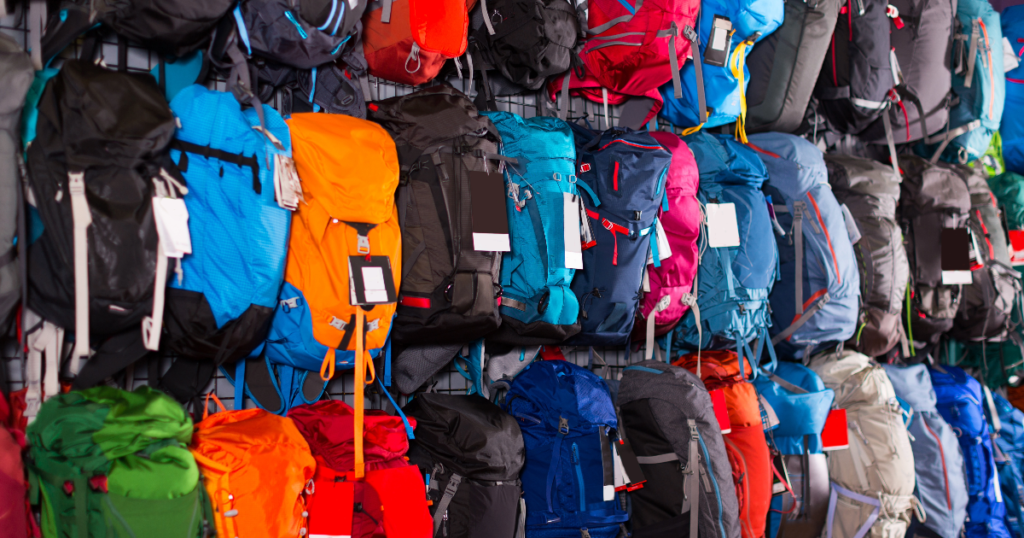 Packing for Budget Backpacking - Choosing the Right Backpack